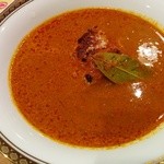 ぐぐカレー。 - チキンカレー 850円 (ライス、ヨーグルトつき)