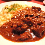 Sternbräu - 鹿肉のシチューとSpätzle