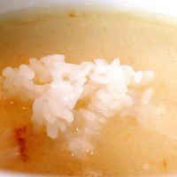 蔭山樓 表参道店 - 蔭山樓名物 鶏白湯塩そば 1296円 の雑炊