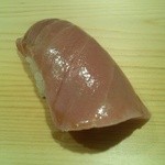 鮨 あらい - まぐろ　熟成じゃない　この色の身