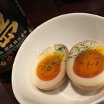 Baru Saka Bakakeru Kara Nenashi Gusa - 俺の煮たまご
                      なんと150円！