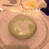 エスカーレ ホテルモントレ銀座 - グリーンピースの冷製ポタージュ
                