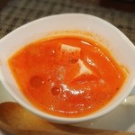 ドゥース ダイニング ウイング - ★赤パプリカのスープ