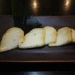 九州料理 居酒屋 永山本店 - モッツァレラチーズの麦みそ漬け