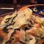 すずや 新宿本店 - その上にお茶をかけたらできあがり