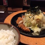 すずや 新宿本店 - まずは白御飯ととんかつが別々に