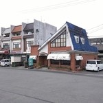 嵯峨コーヒーハウス - 喫茶店ばかりが３軒立ち並んでいます