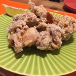 ロム カフェ - モチコチキン
            
            衣に青のりが入ってて、お肉は甘めに漬け込んでありおいしく頂きました (*´ڡ`●)
            