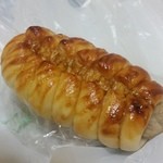 おこめパン＆カフェMAGOME - 「つくねドッグ (180円)」