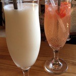 マウンテン＊マウンテン - ライチサワーミルク＆トマトスパイスサワーソーダ