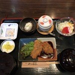 Mitsunari - ランチメニューのDはアジフライ定食