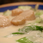 菜の花  - ホタテとアスパラとレタスの生クリーム煮