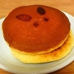 雪華堂 - どら焼き 青(ウグイス)¥150