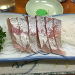 大番 - カンパチの刺身