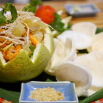 SH Garden - ザボン、エビ、イカのサラダ