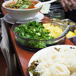 ソンポーン - カノムチン ナムギョー