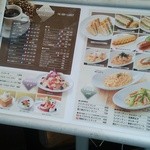 CAFE＆BAKERY MIYABI - 軽い食事も