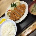 動坂食堂 - ロースカツ（７８０円）＋ライスと味噌汁（３６０円）２０１６年４月