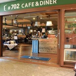 #702 CAFE&DINER - 明るく開放的な店だった