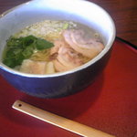 Menyahosaka - お店のオススメ「塩ラーメン」です