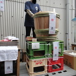 五十嵐酒造 - 樽を前にして飲む樽酒はビンの樽酒を飲む以上にうまい