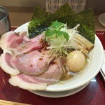 燃えよ麺助 - 特製金色貝そば