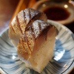 い草製麺所 - 炙り鯖寿し
