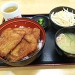 小川家 - ソースカツ丼 ヒレ 並500円 サラダセット130円