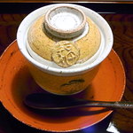 京都 なだ万 賓館 - 温前菜　「福」の文字の赤みのある赤膚焼っぽい器で