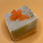 京都 なだ万 賓館 - よもぎ豆腐　とびこ