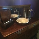 カフェアン - レトロでシックな洗面台