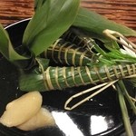 Onryouri Uoyasu - ちまき、真鯛、鮃、カマス。