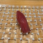 群来膳 - 赤身のマグロのづけ