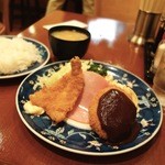 グリル金プラ - A定食　780円