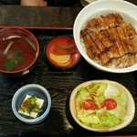 むら田 - 【2016.04】うなぎ丼(1700円)