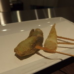 串揚げ 串の実 - 根曲りだけとたらの芽