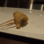 串揚げ 串の実 - 秋田県産のキス　しどけ（山菜）巻き