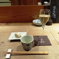 味のなかむら - カウンターでお通しと共に