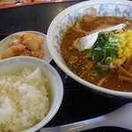 麺屋 壱力本舗 - ランチは、小ライス食べ放題に壺キムチ(常時)