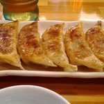 天神屋　飛龍 - 黒豚餃子