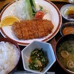 ウッディハウス加茂 - 豚カツ定食  800円