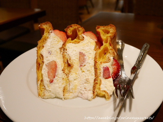 ハーブスになります nanamica / Hybrid CardiganとHalf Zip Sweater