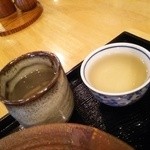 手打ちそば　八助 - お茶