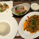 タイレストラン タニサラ - プーニンパッポンカリーセット　税込1580円