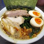 ラーメン 虎ノ穴男塾 - ラーメン＋味玉！