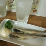 Nihyakugojuu En Izakaya Yokochou Sakaba - こまい250円＆ゆずサワー250円