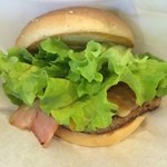 フレッシュネスバーガー - クラシックベーコンエッグチーズバーガー