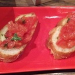 モモンガ - ブルスケッタ＆削り立てチーズ