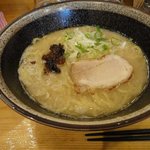 肉とんこつらーめん 味伝 - 