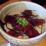 麦とろ童子 - づけ鮪入りの「ぶっかけ麦めし」！